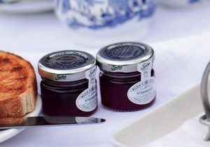 Jam Into Summer With Custom Jar Labels